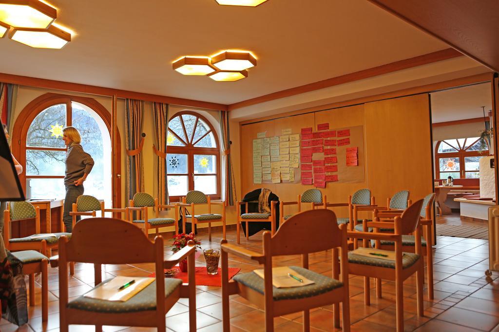 Hotel Haus Der Begegnung Gosau Exterior foto